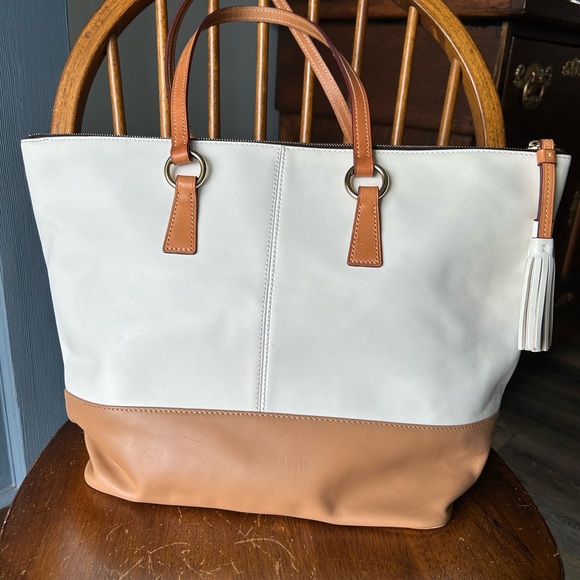 EUC Dooney & Bourke Smooth Leather Tobi Tote - Beige & Tan w/ Fuchsia Interior - Picture 2 of 16
